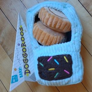 NWT Bark Doggoroos Donut Toy for Medium to Large Dogs | Barkbox Back to School